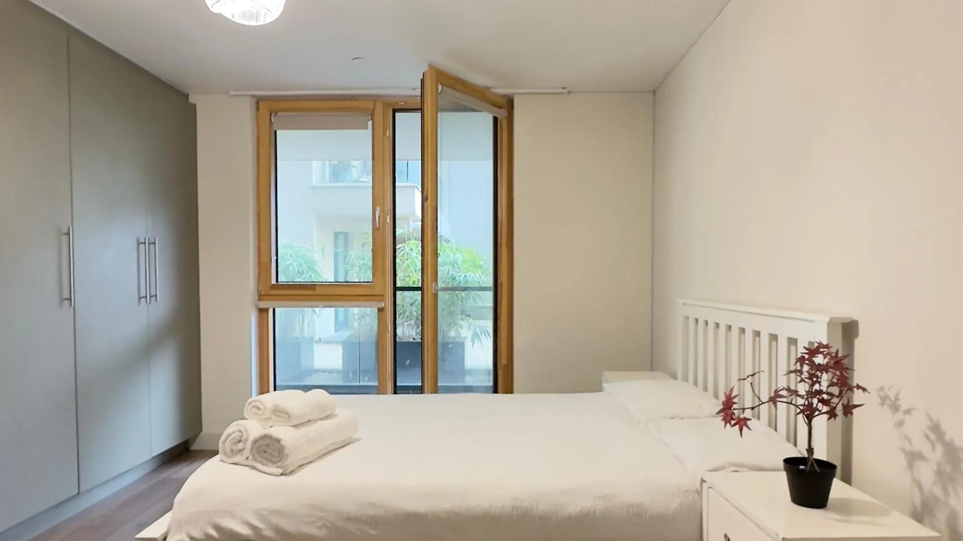 King Room With Balcony Dublin
