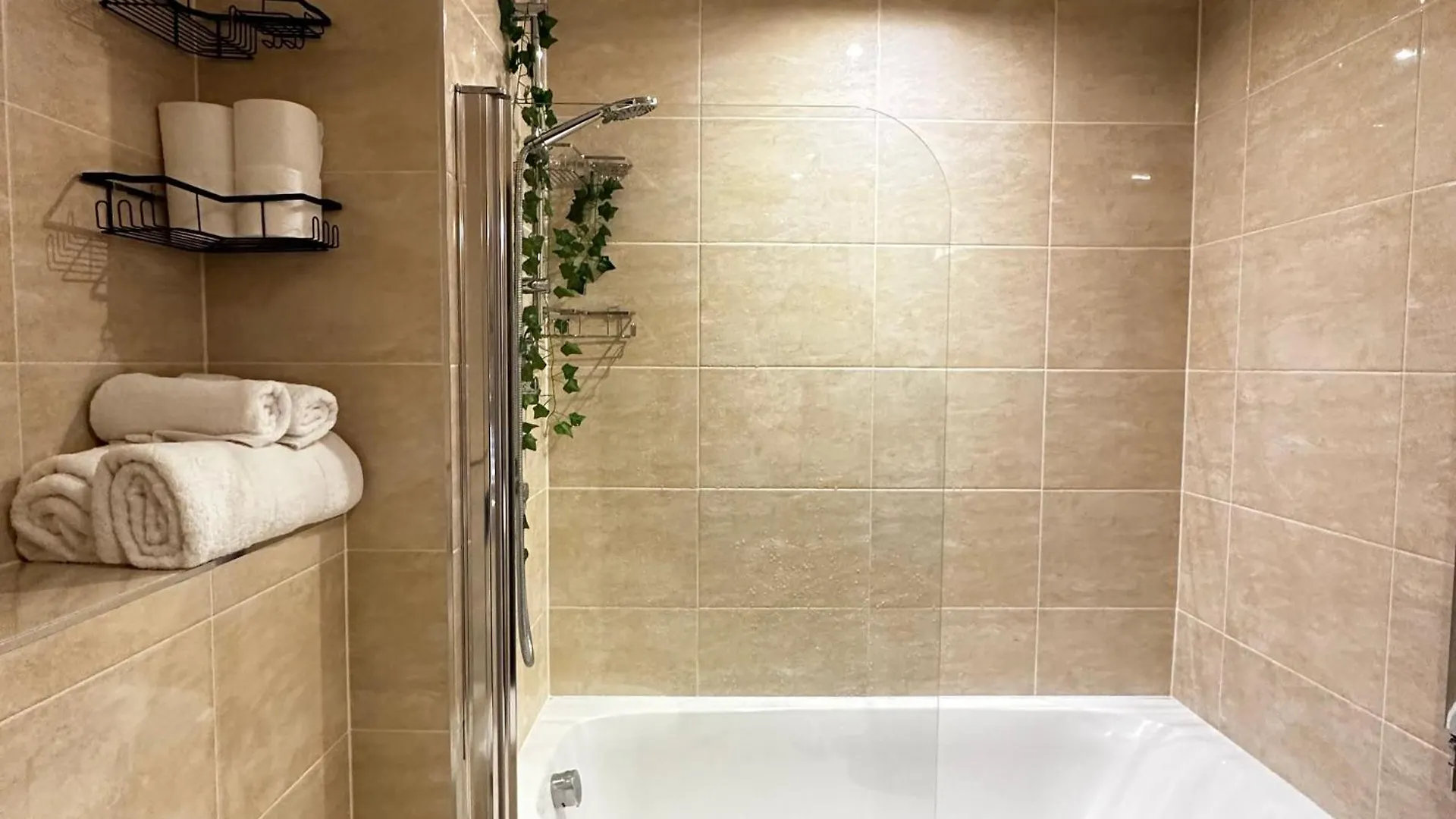 King Room With Balcony Dublin Homestay